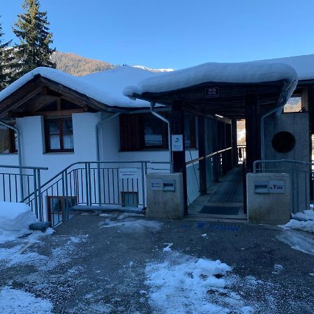 Apartamento Haus Im Turm Bad Kleinkirchheim Exterior foto
